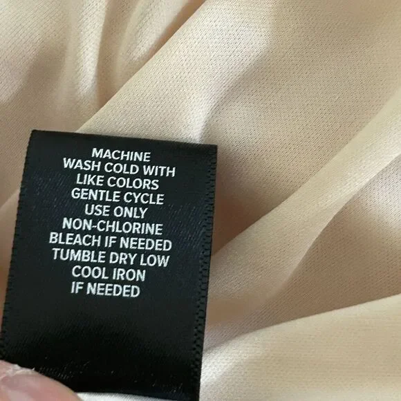 Dress - Picture 6 of 11